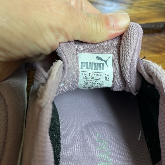 PUMA Ladies Vikky Suede Athletic Sneakers Shoes - Picture 5 of 10